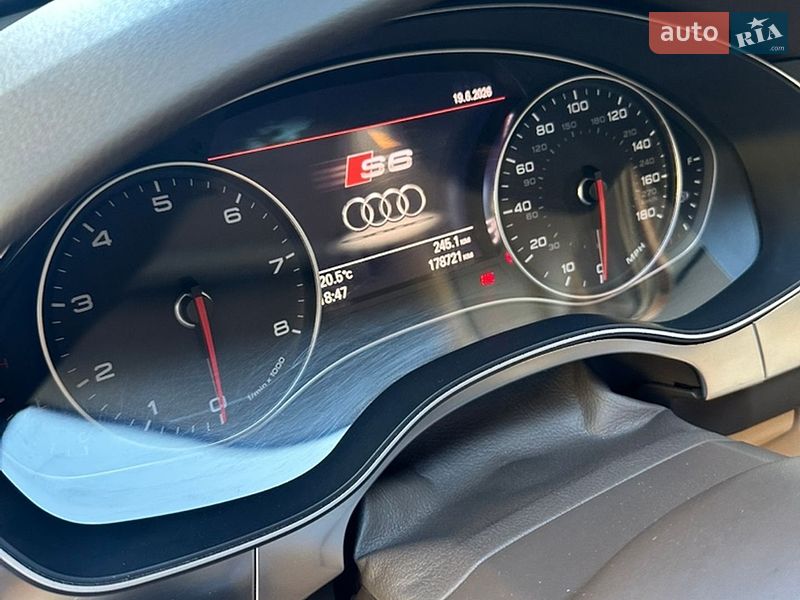 Седан Audi A6 2012 в Киеве