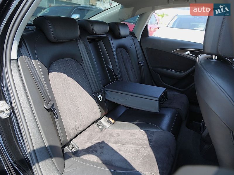Седан Audi A6 2015 в Киеве
