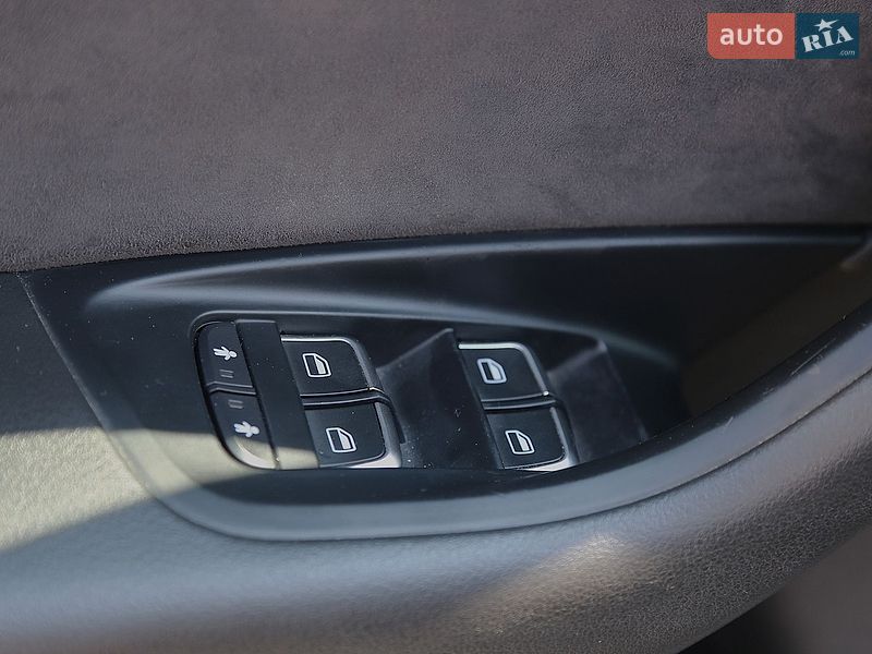 Седан Audi A6 2015 в Киеве
