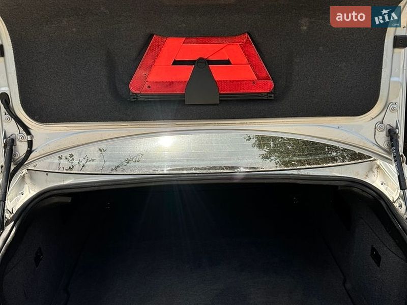 Седан Audi A6 2002 в Запорожье