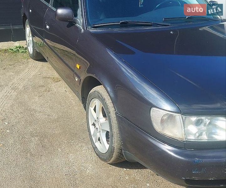 Универсал Audi A6 1996 в Казатине