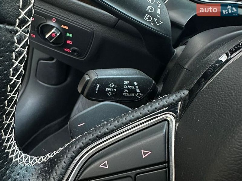 Седан Audi A6 2015 в Новояворовске