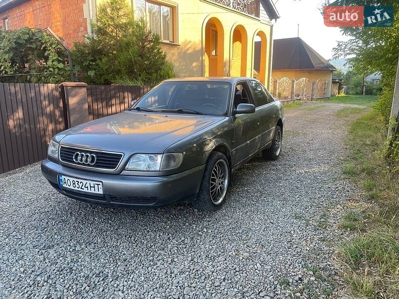 Седан Audi A6 1995 в Тячеві
