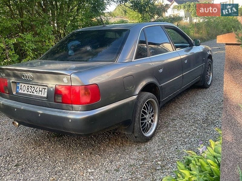 Седан Audi A6 1995 в Тячеві
