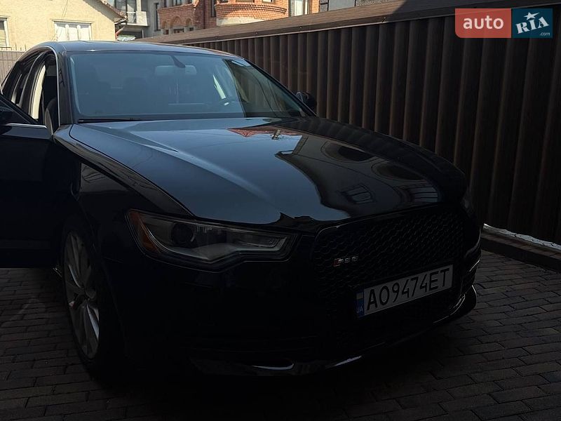 Седан Audi A6 2012 в Нижній Апші