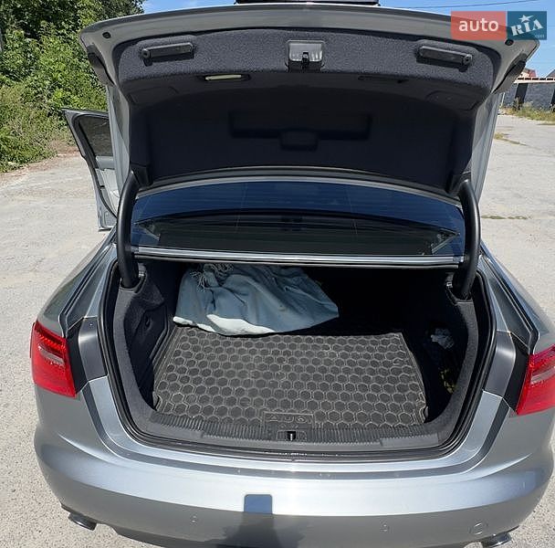 Седан Audi A6 2012 в Звягеле