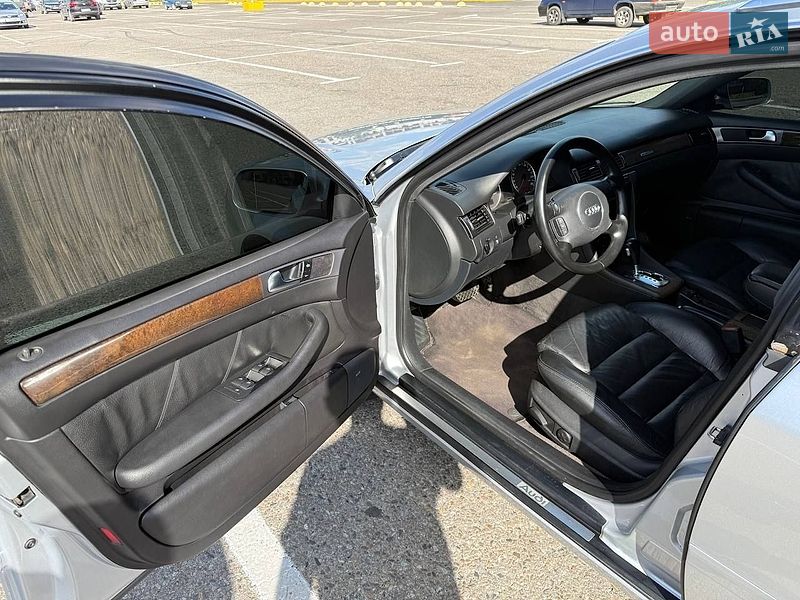 Універсал Audi A6 2003 в Чернівцях