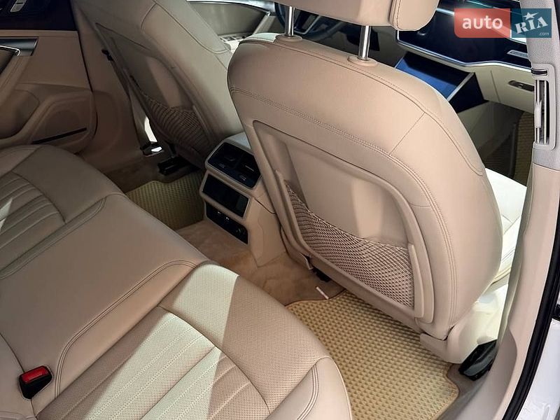 Седан Audi A6 2018 в Ивано-Франковске