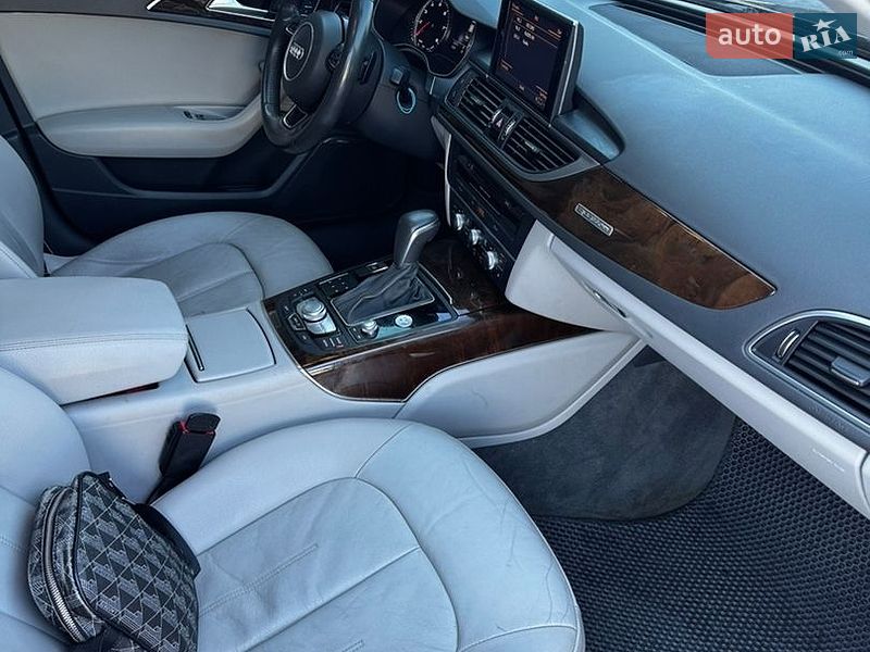 Седан Audi A6 2015 в Малине