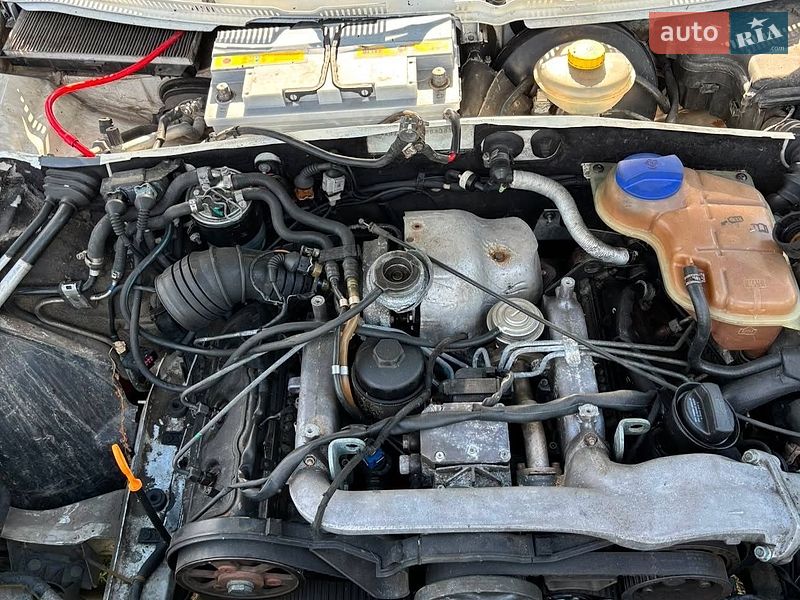 Универсал Audi A6 1999 в Тысменице