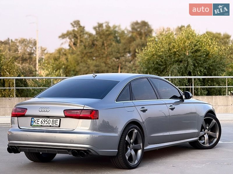 Седан Audi A6 2015 в Киеве