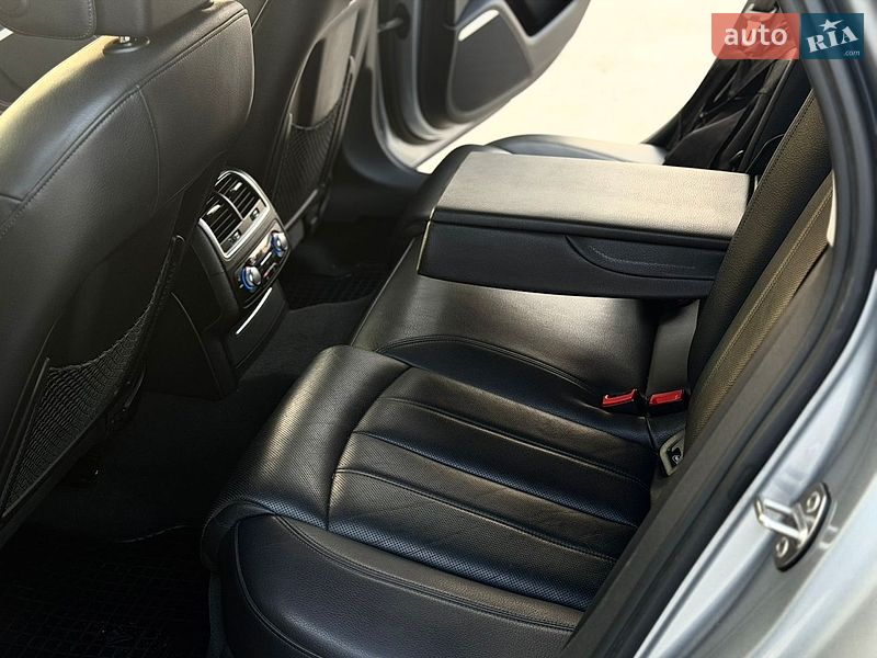 Седан Audi A6 2015 в Киеве