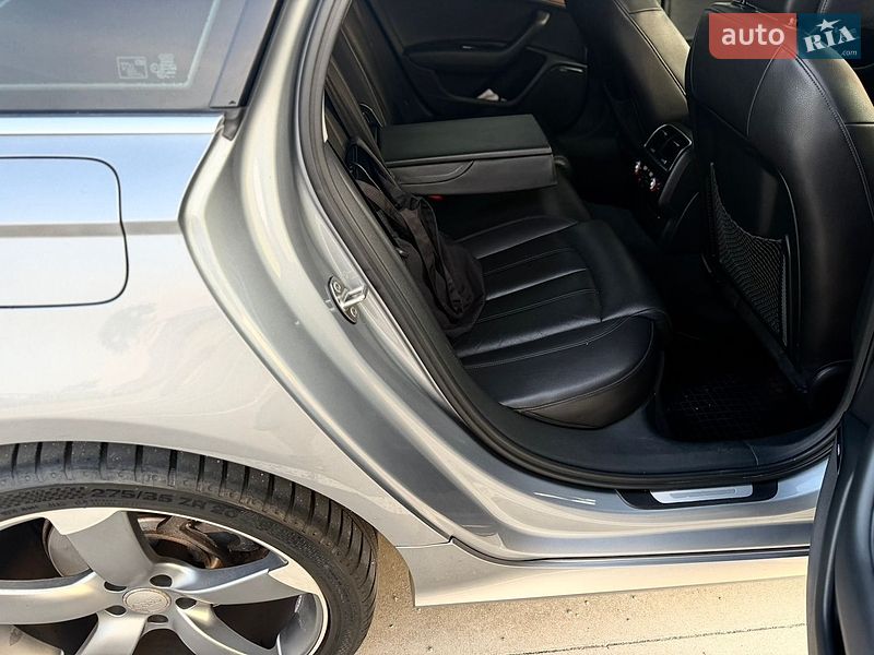 Седан Audi A6 2015 в Киеве