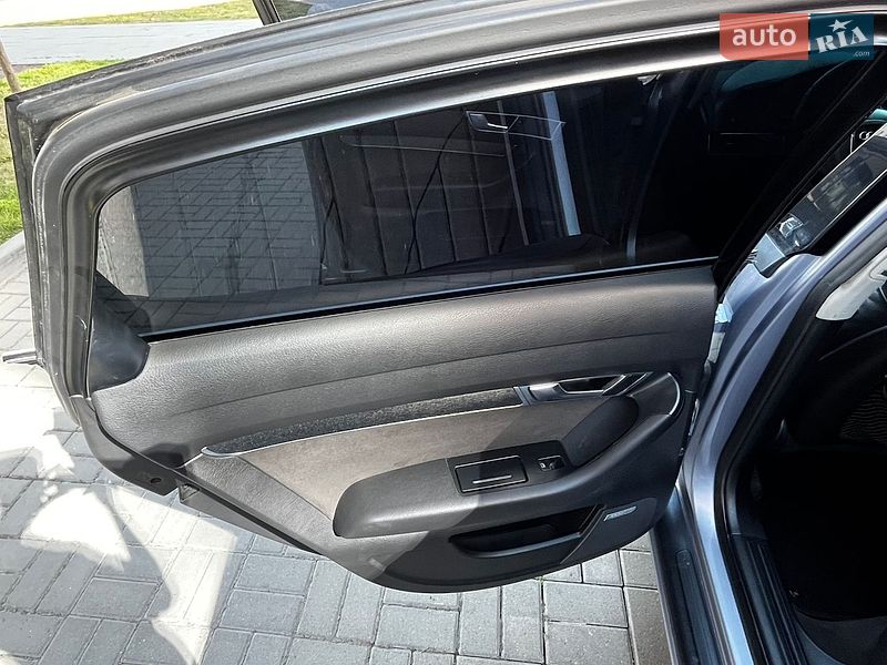 Седан Audi A6 2004 в Львове