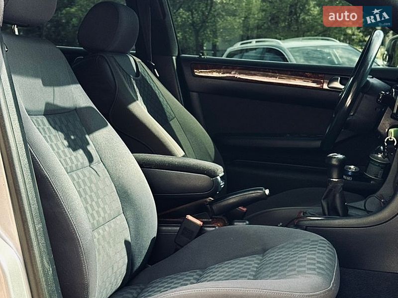 Универсал Audi A6 2002 в Николаеве