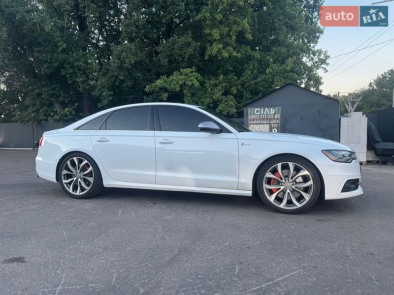 Седан Audi A6 2012 в Киеве