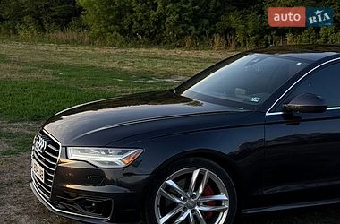 Седан Audi A6 2015 в Бурштыне