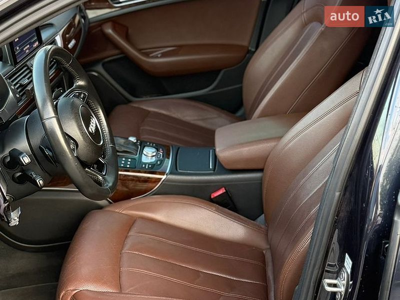 Седан Audi A6 2015 в Бурштыне