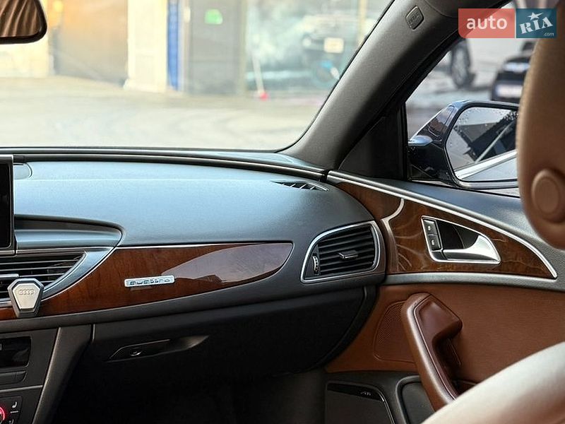 Седан Audi A6 2015 в Бурштыне