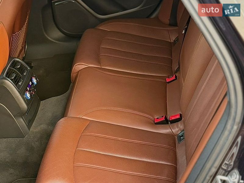 Седан Audi A6 2015 в Бурштыне