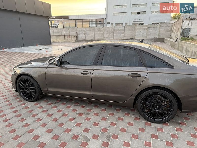 Седан Audi A6 2012 в Дніпрі