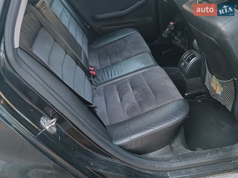 Универсал Audi A6 2002 в Киеве