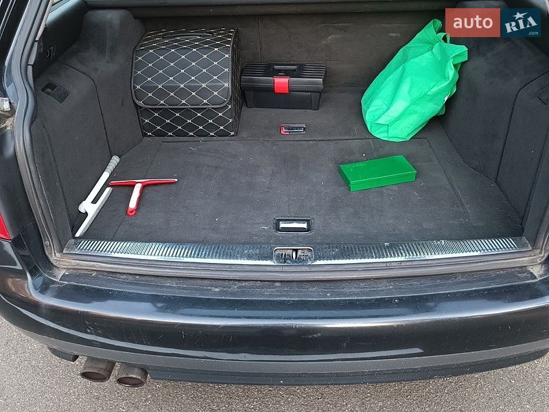 Универсал Audi A6 2002 в Киеве