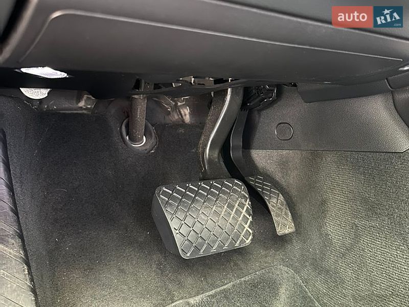 Седан Audi A6 2014 в Львові