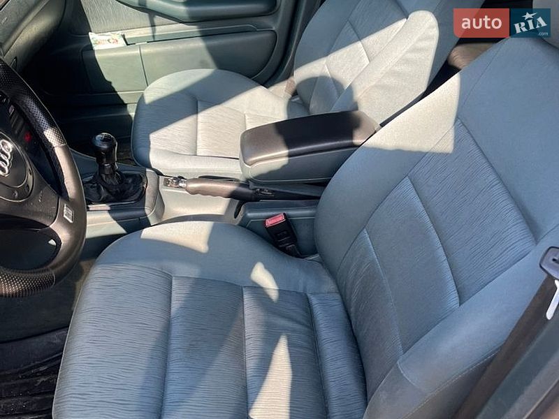 Універсал Audi A6 1998 в Кропивницькому