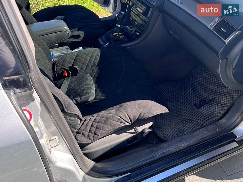Універсал Audi A6 1999 в Вараші