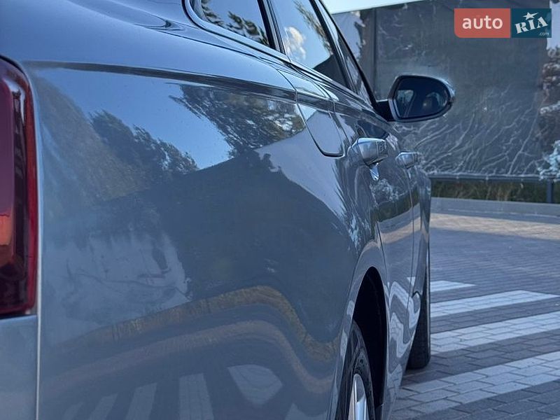 Седан Audi A6 2012 в Киеве