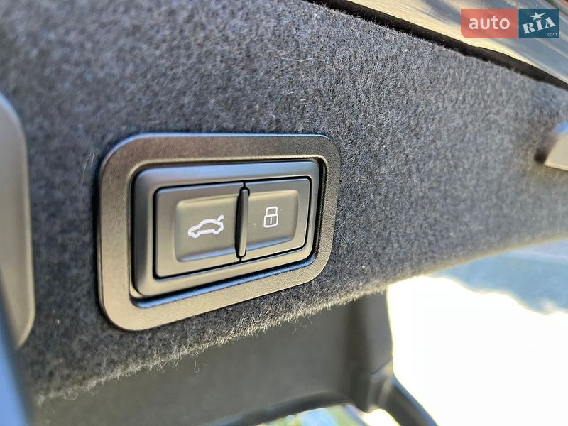Седан Audi A6 2018 в Киеве