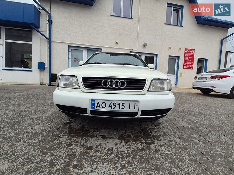 Седан Audi A6 1995 в Кременце