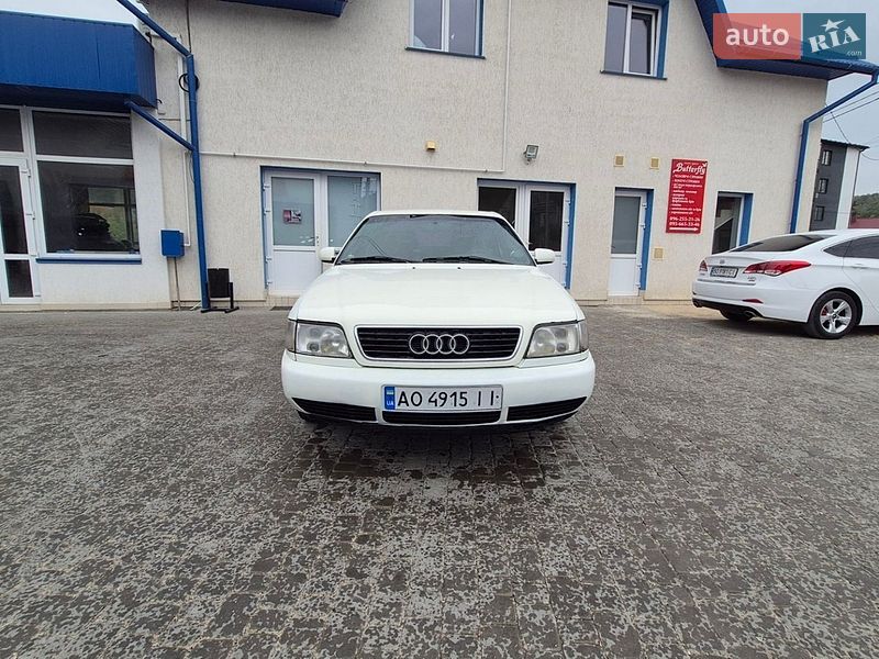 Седан Audi A6 1995 в Кременце