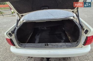Седан Audi A6 1995 в Кременце