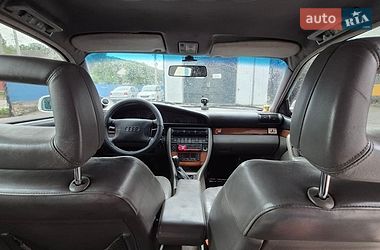 Седан Audi A6 1995 в Кременце