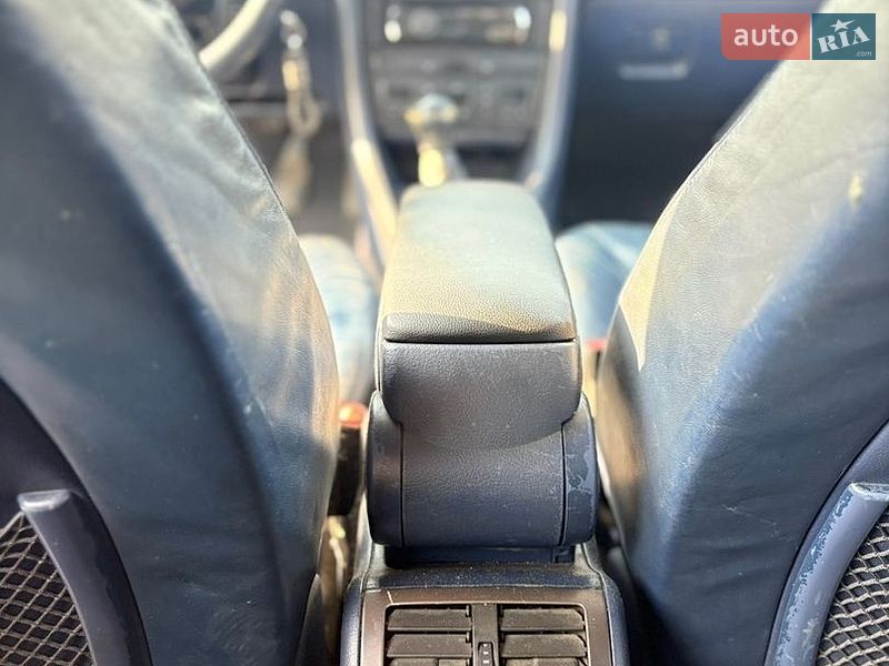 Седан Audi A6 2000 в Летичеве
