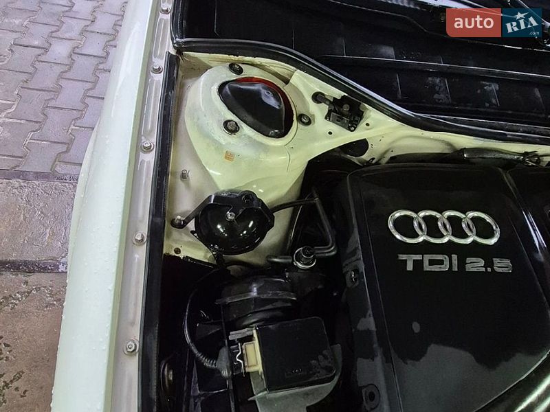 Седан Audi A6 1995 в Кременце