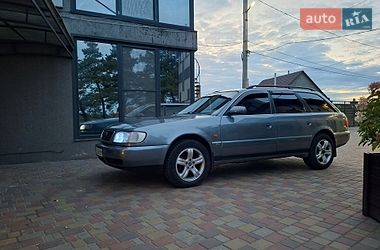 Универсал Audi A6 1996 в Вараше