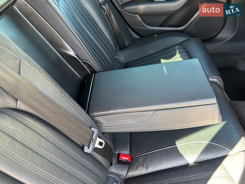 Седан Audi A6 2015 в Киеве