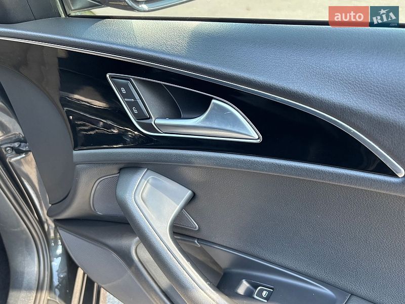 Седан Audi A6 2015 в Киеве