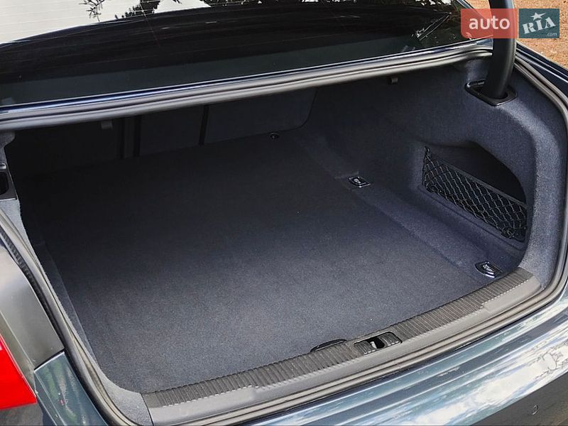 Седан Audi A6 2013 в Дубно