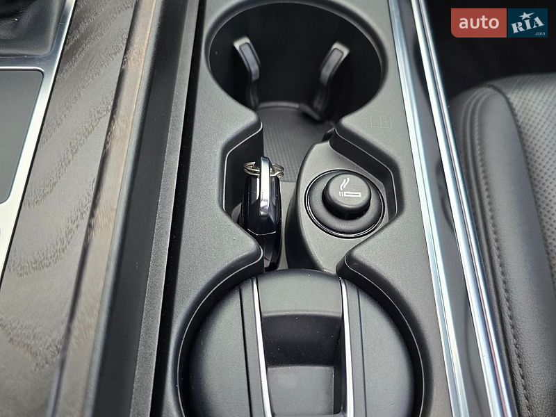 Седан Audi A6 2019 в Дніпрі