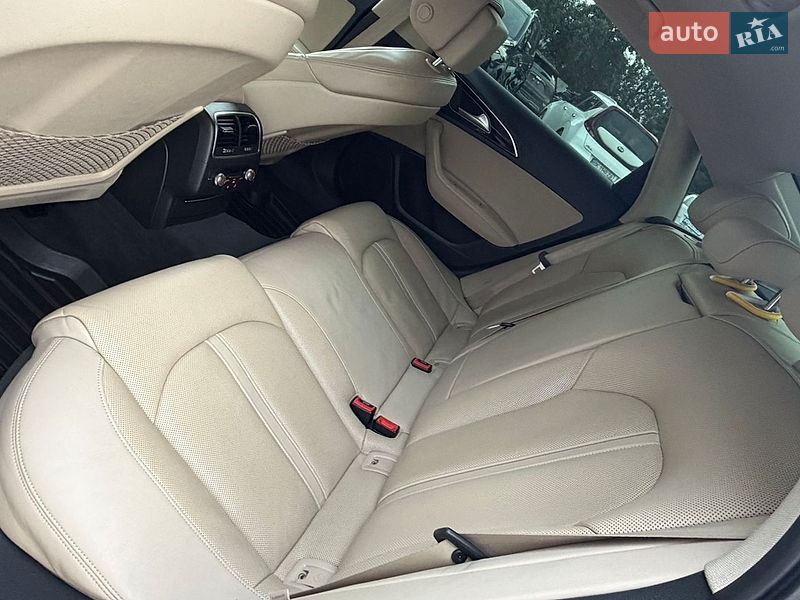 Седан Audi A6 2015 в Львові
