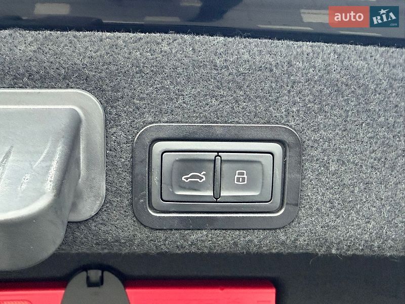 Седан Audi A6 2015 в Львові