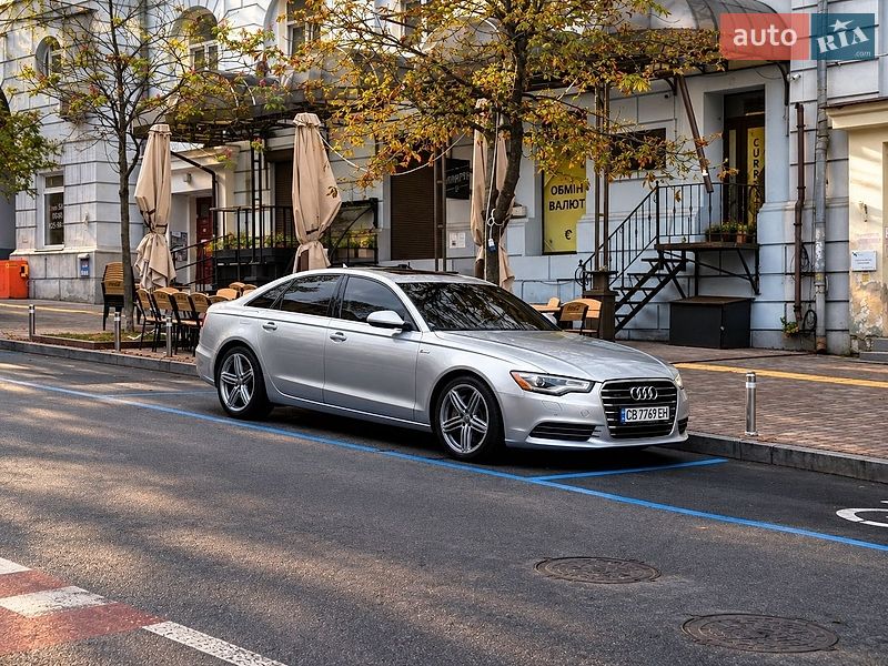 Седан Audi A6 2012 в Киеве