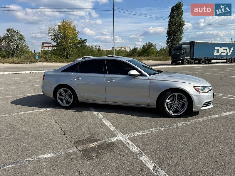 Седан Audi A6 2012 в Киеве