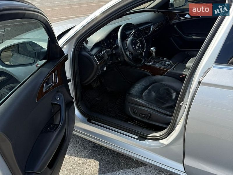 Седан Audi A6 2012 в Киеве