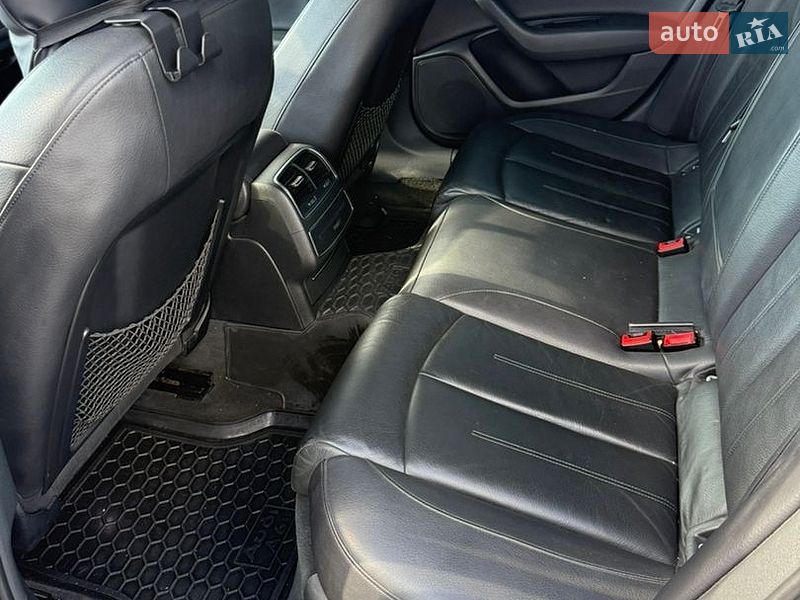 Седан Audi A6 2012 в Киеве