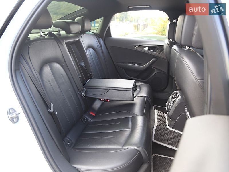 Седан Audi A6 2017 в Киеве